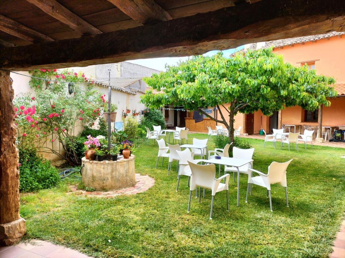 Albergue Don Camino Villalcázar de Sirga Εξωτερικό φωτογραφία